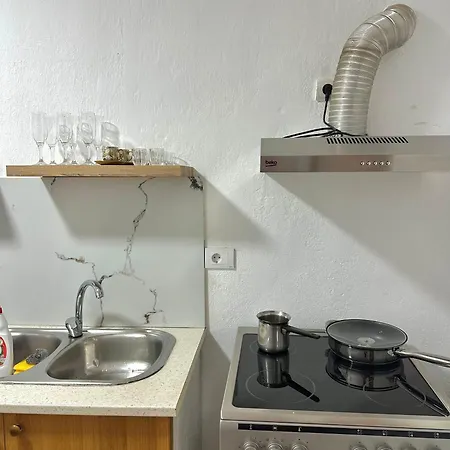 דירה Quiet Courtyard Retreat - Heart Of