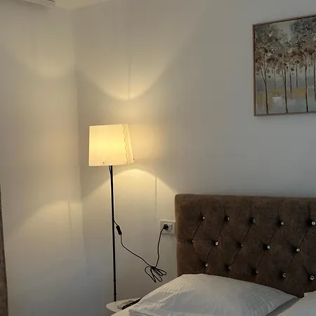 Appartamento Quiet Courtyard Retreat - Heart Of *