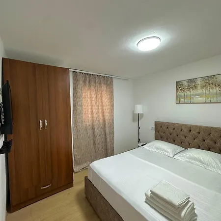 דירה Quiet Courtyard Retreat - Heart Of Gjirokastër