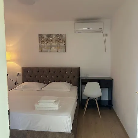 Appartamento Quiet Courtyard Retreat - Heart Of Gjirokastër